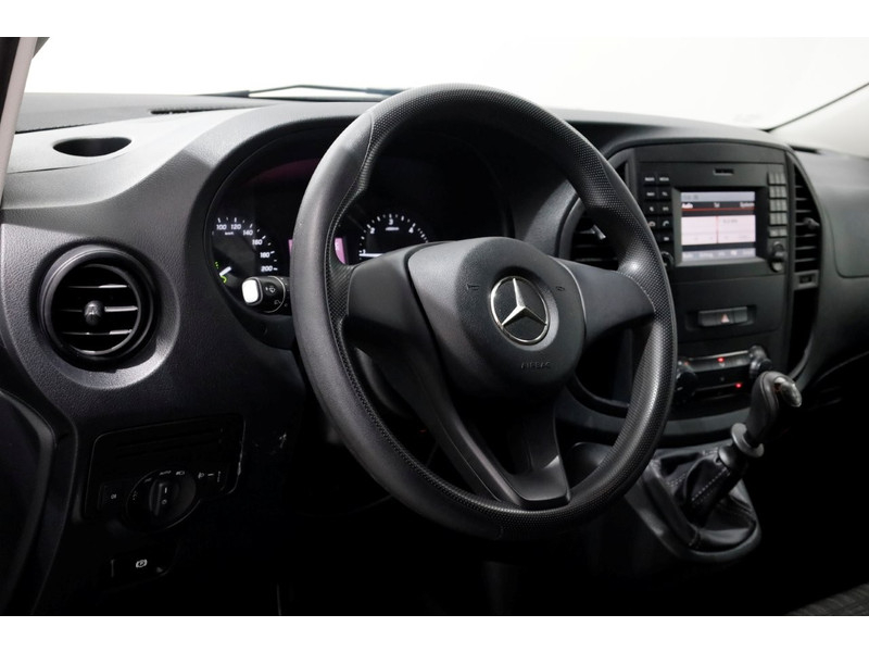 51802030-mercedes-benz-vito-12
