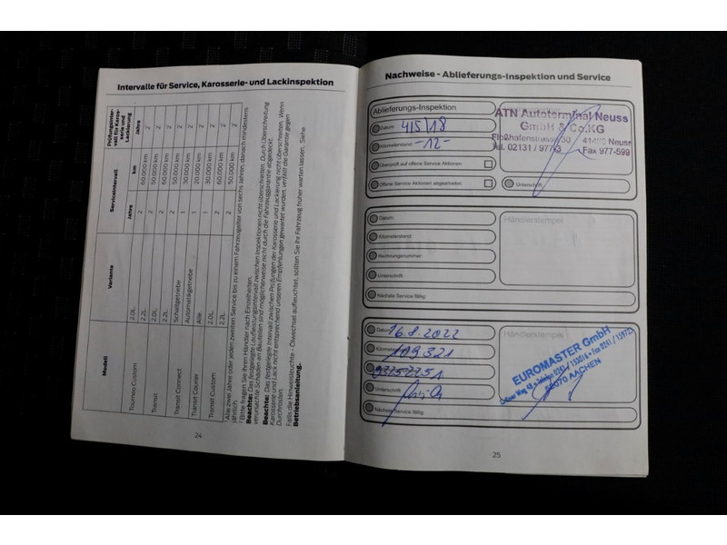 51802390-ford-transit-custom-7