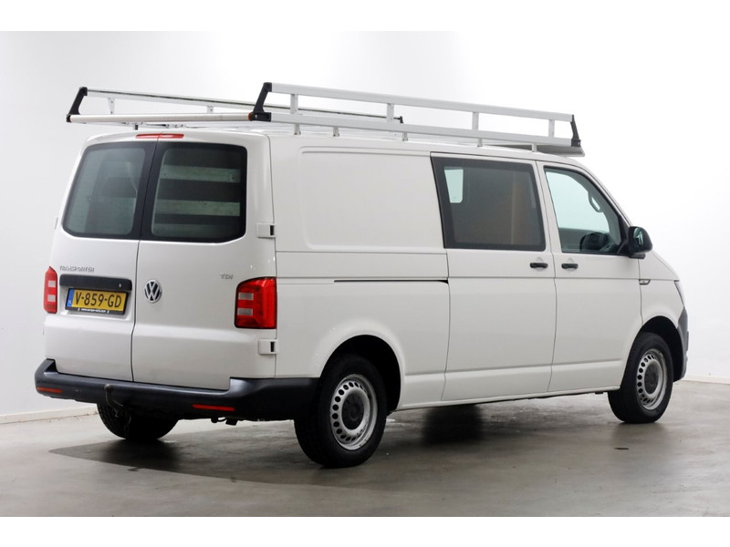51802469-volkswagen-transporter-2