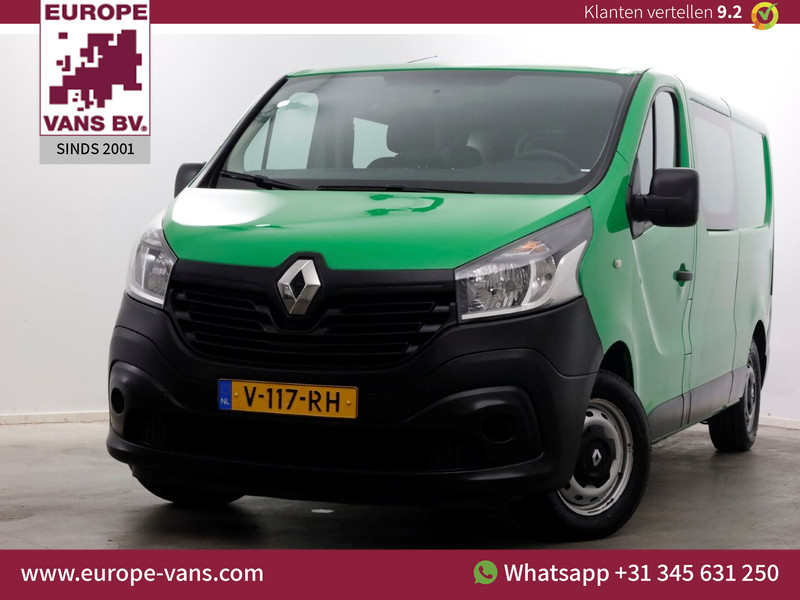 51802556-renault-trafic-1