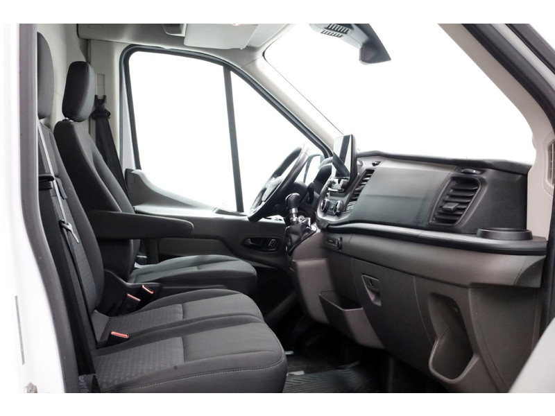 51833958-ford-transit-3