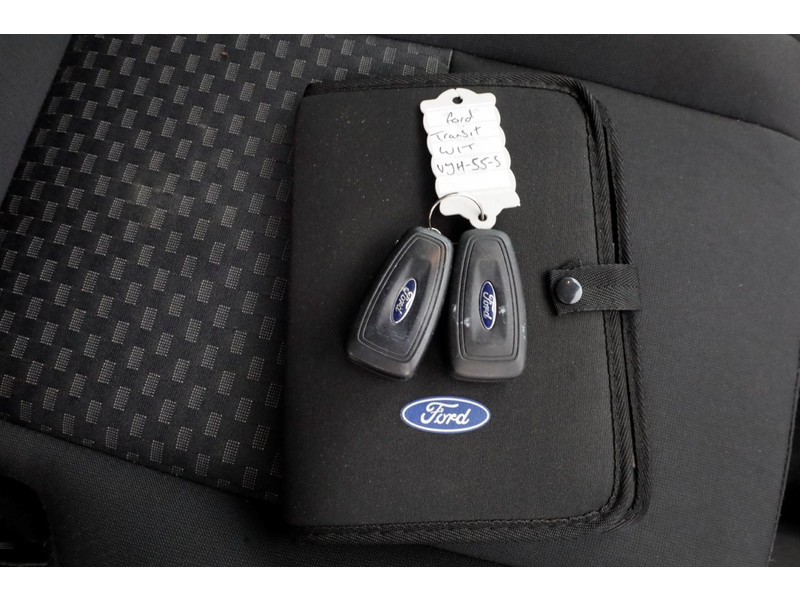 51833958-ford-transit-6