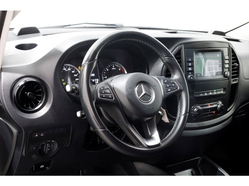 51862736-mercedes-benz-vito-17