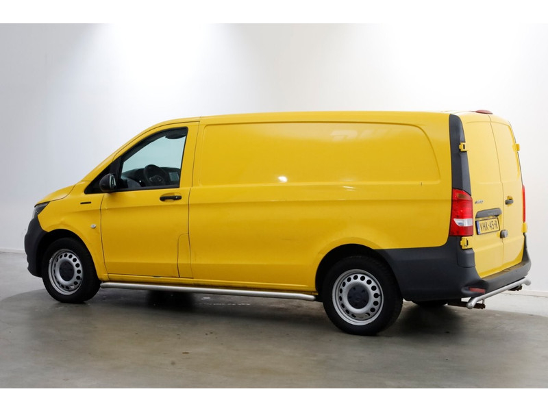 51863140-mercedes-benz-evito-10