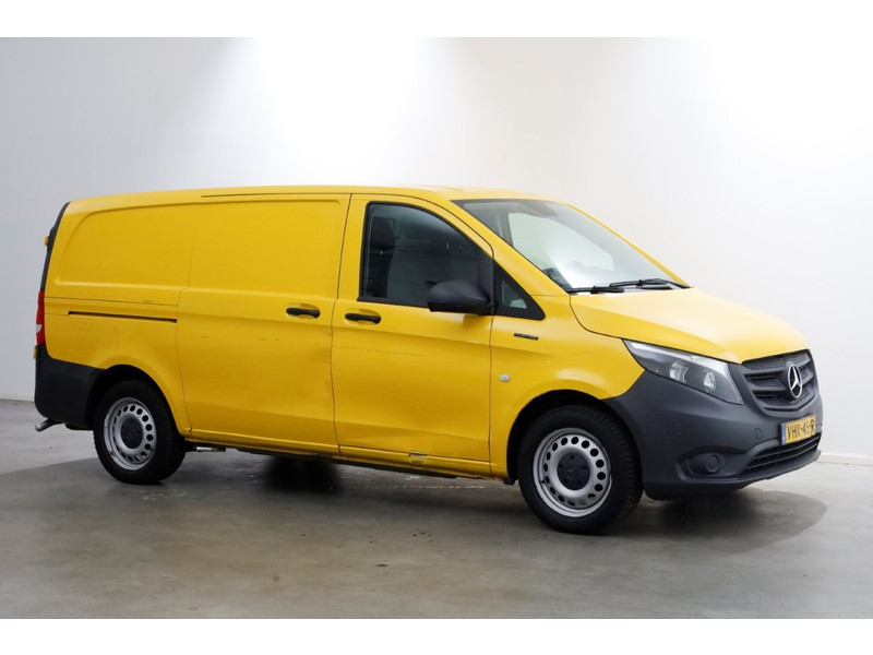 51863140-mercedes-benz-evito-11