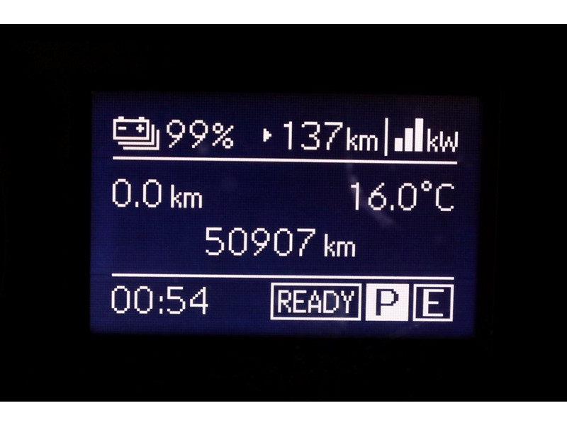 51863140-mercedes-benz-evito-15