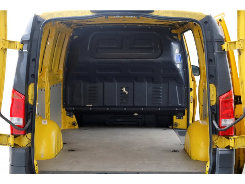 51863140-mercedes-benz-evito-5