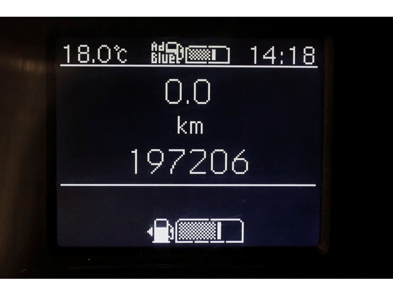 51863916-mercedes-benz-sprinter-13