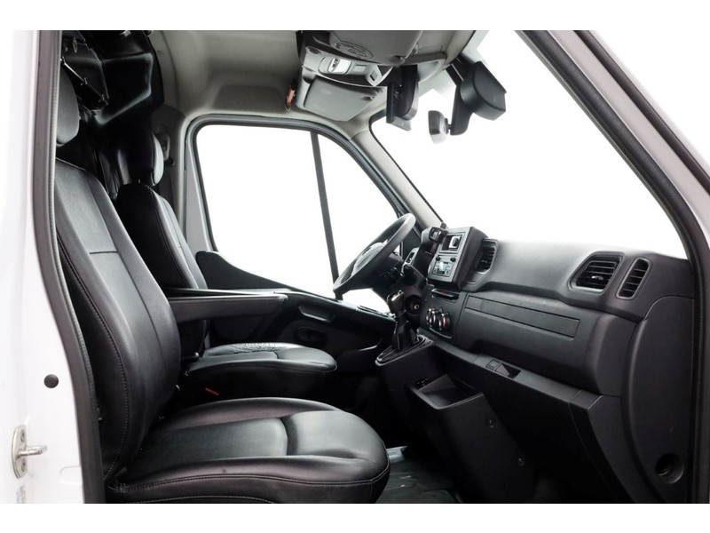 51864260-opel-movano-3