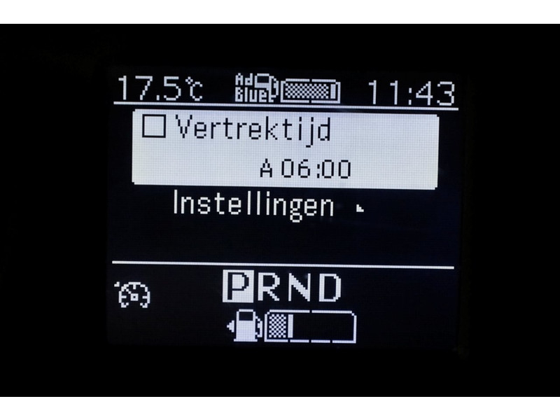 51907776-mercedes-benz-sprinter-18