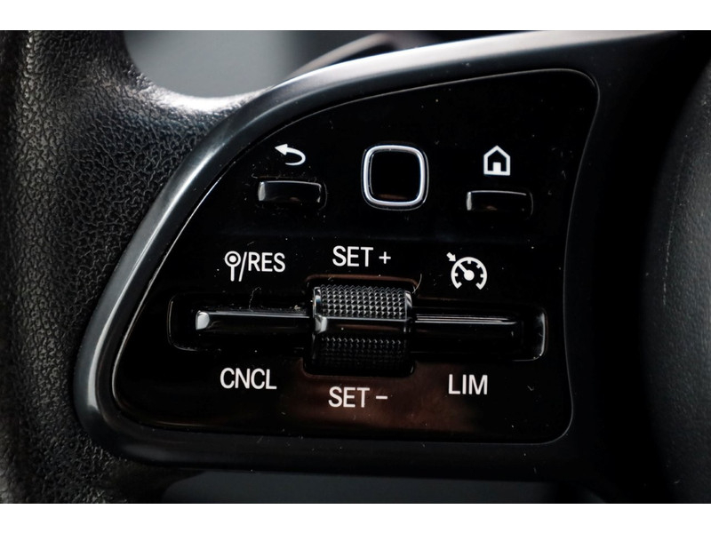 51907776-mercedes-benz-sprinter-19