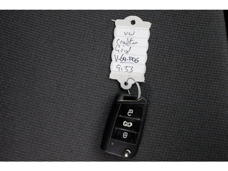 51945187-volkswagen-crafter-6