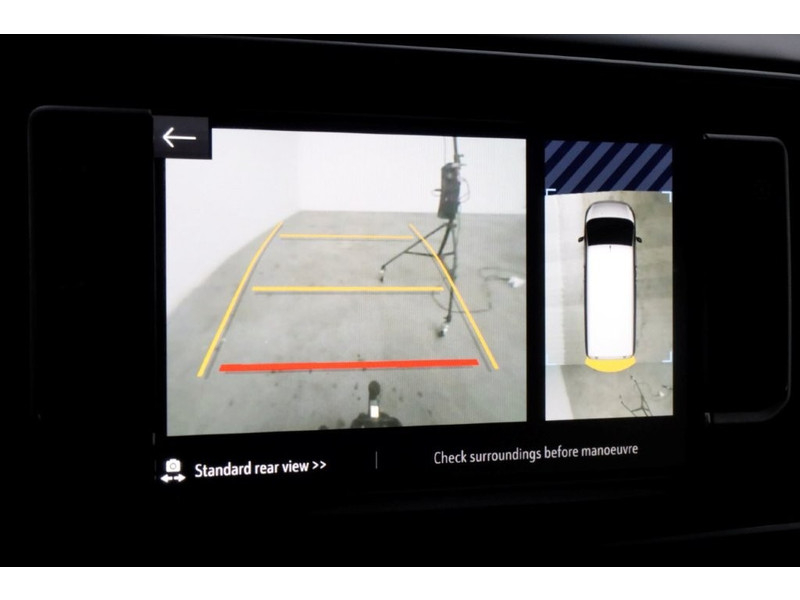 51958485-opel-vivaro-14