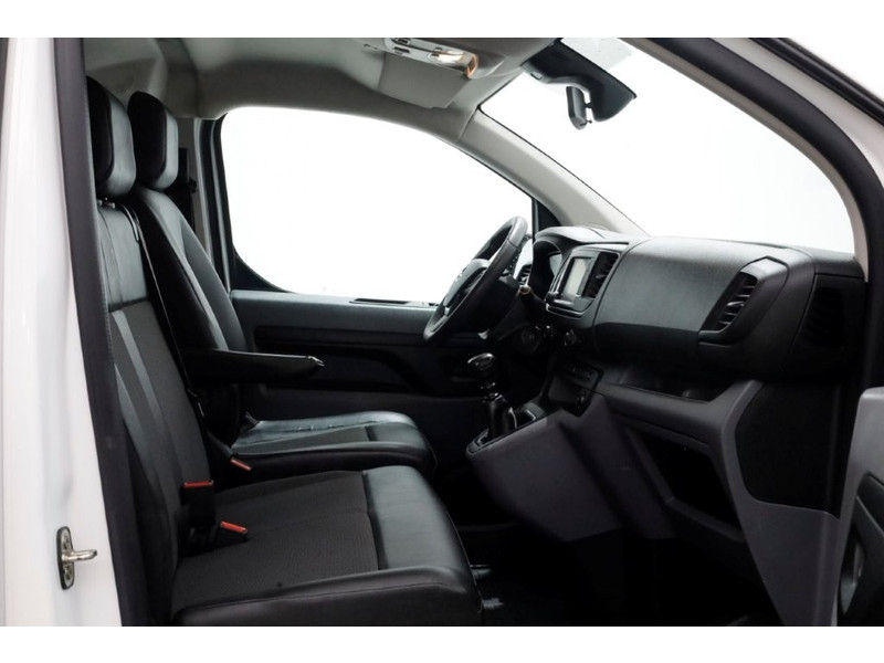 51958485-opel-vivaro-3