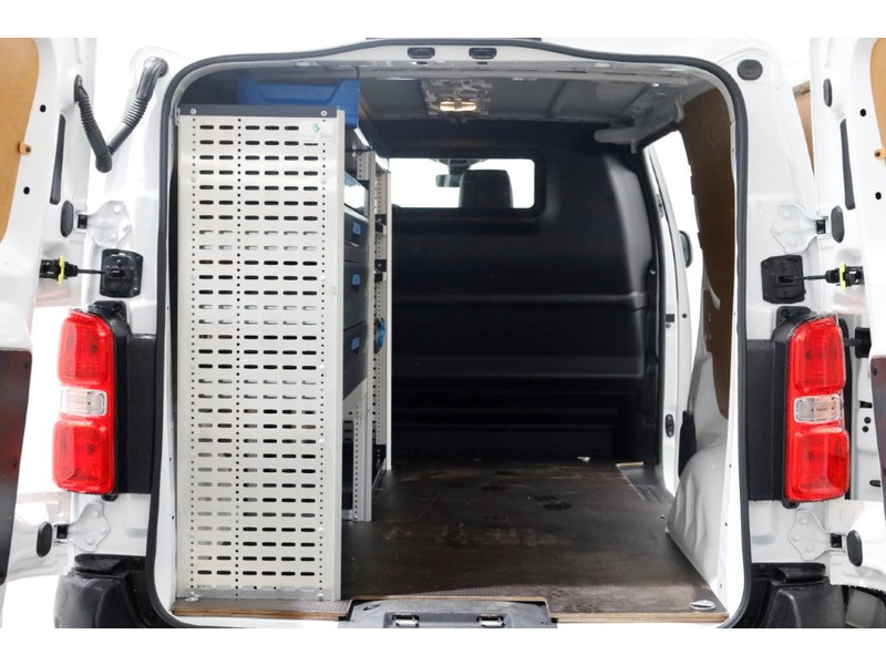 51958485-opel-vivaro-5