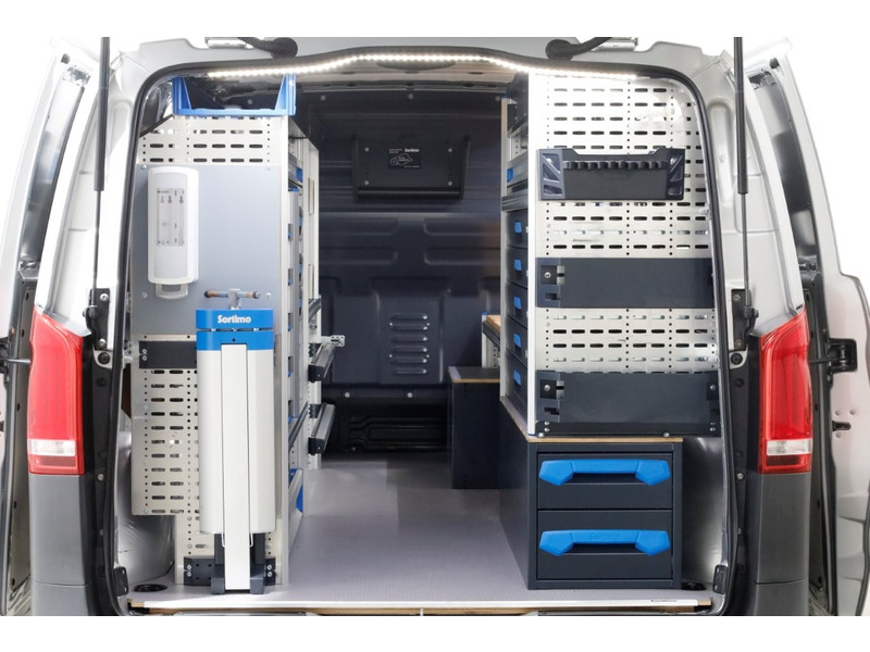 52017379-mercedes-benz-vito-5