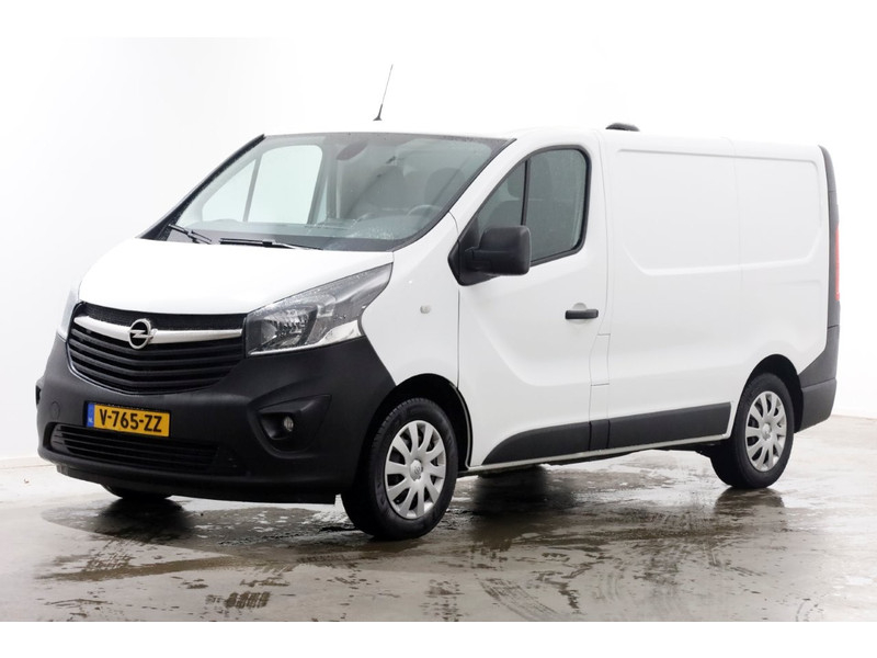 52045378-opel-vivaro-8