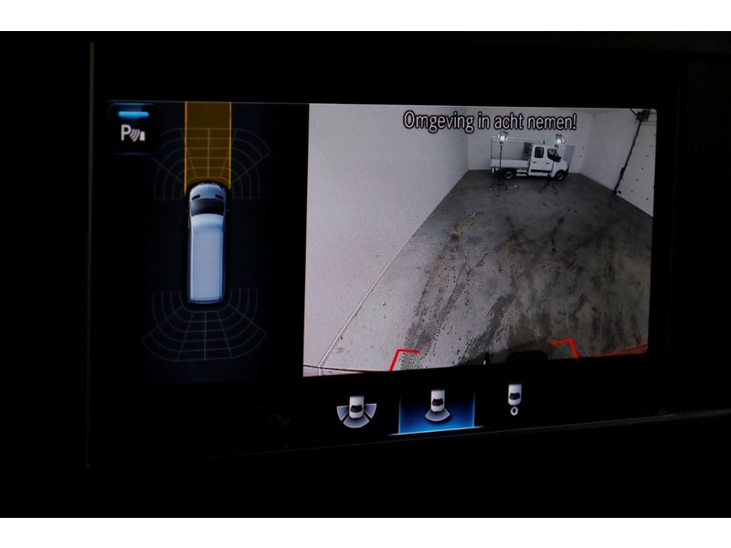 52046928-mercedes-benz-sprinter-13