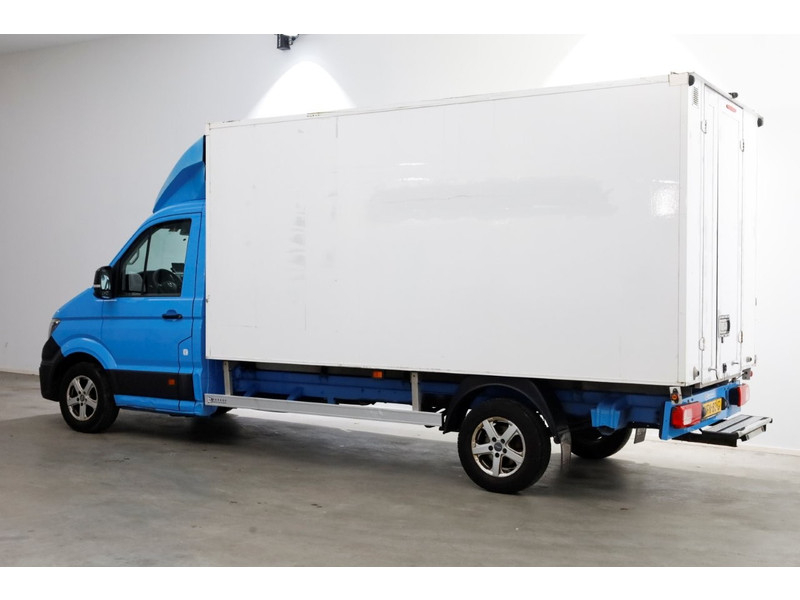 52086935-volkswagen-crafter-9