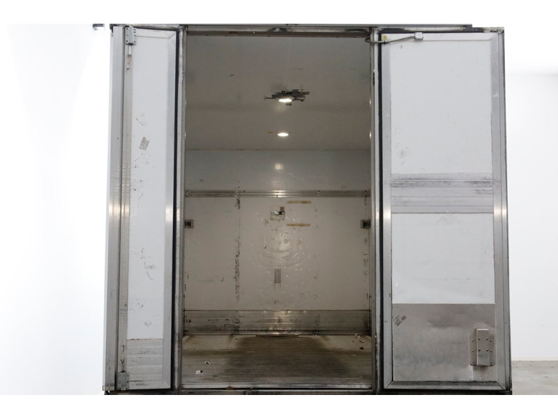 52090599-ford-transit-5