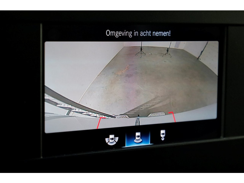 52095729-mercedes-benz-sprinter-18