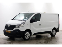 42053118-renault-trafic-8