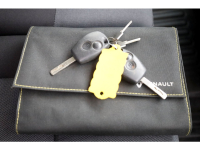 42573361-renault-master-7