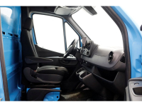 43182437-mercedes-benz-sprinter-5