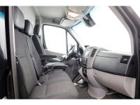 43578588-mercedes-benz-sprinter-3