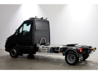 43578588-mercedes-benz-sprinter-7