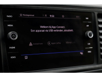 43617418-volkswagen-crafter-17