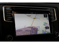 45383196-volkswagen-transporter-13