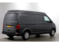 45383196-volkswagen-transporter-2