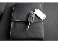 45383196-volkswagen-transporter-6