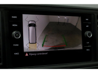 46402437-volkswagen-crafter-13