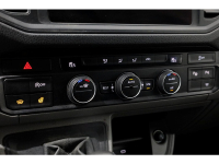 46402437-volkswagen-crafter-16