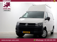 46883484-volkswagen-transporter-1