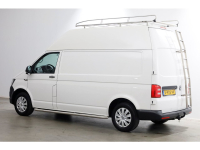 47019605-volkswagen-transporter-11