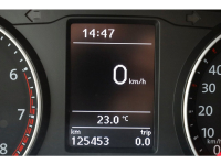 47019605-volkswagen-transporter-16