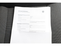 47019605-volkswagen-transporter-7