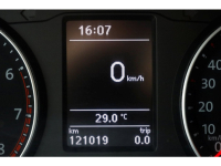 47086818-volkswagen-transporter-17