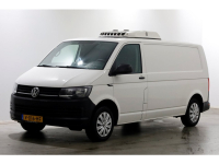 47715108-volkswagen-transporter-16