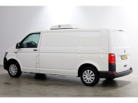47715108-volkswagen-transporter-17
