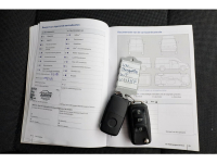 47715108-volkswagen-transporter-6