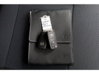 48063148-volkswagen-transporter-8