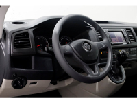 48624615-volkswagen-transporter-14