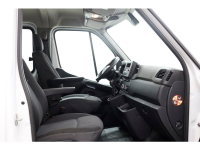 48656123-renault-master-7