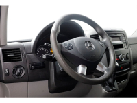 48741993-mercedes-benz-sprinter-14
