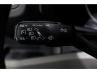 49090085-volkswagen-crafter-16