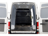 49090085-volkswagen-crafter-5